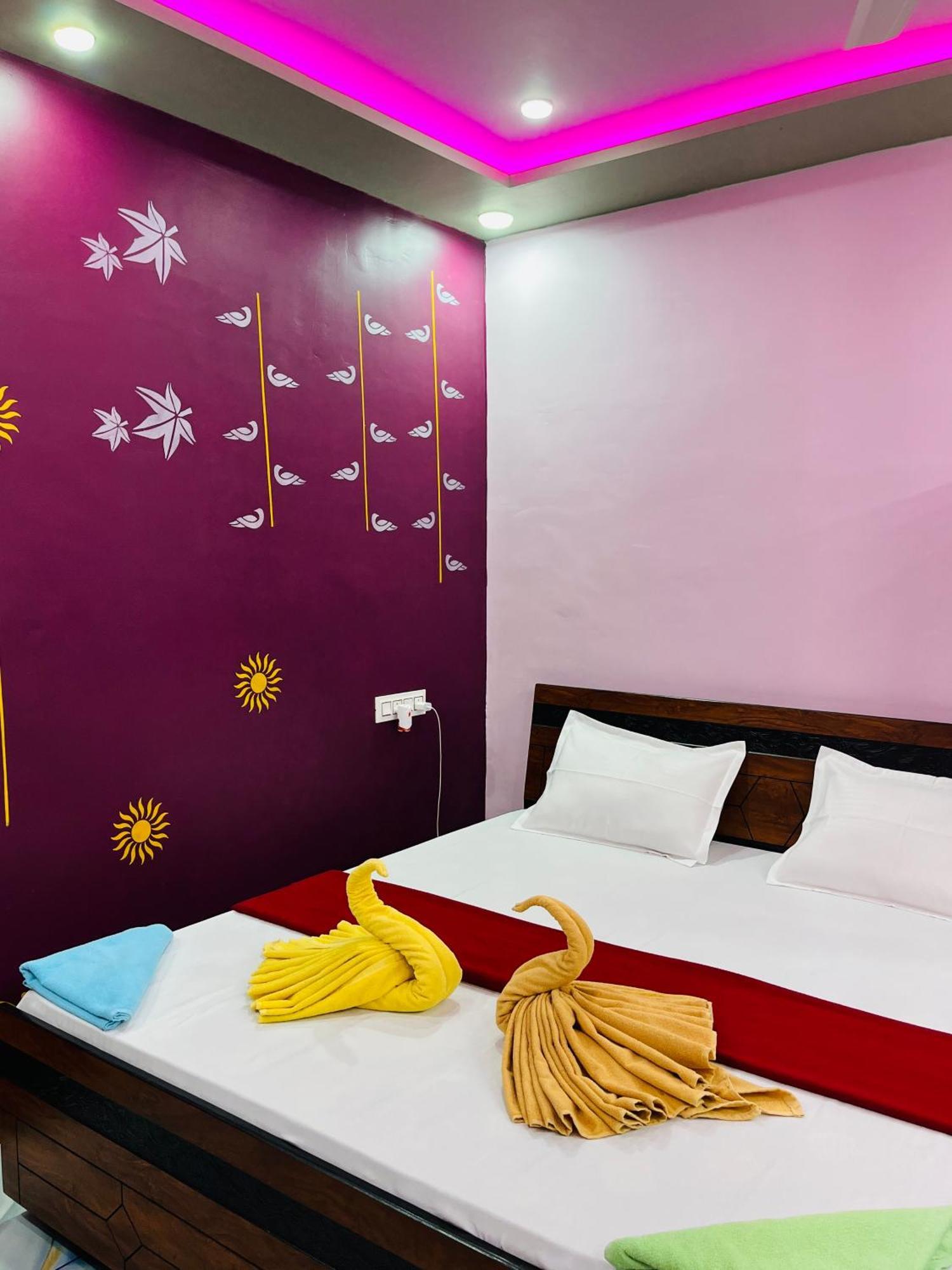 Kamdhenu Home Stay Garudeshwar Ngoại thất bức ảnh