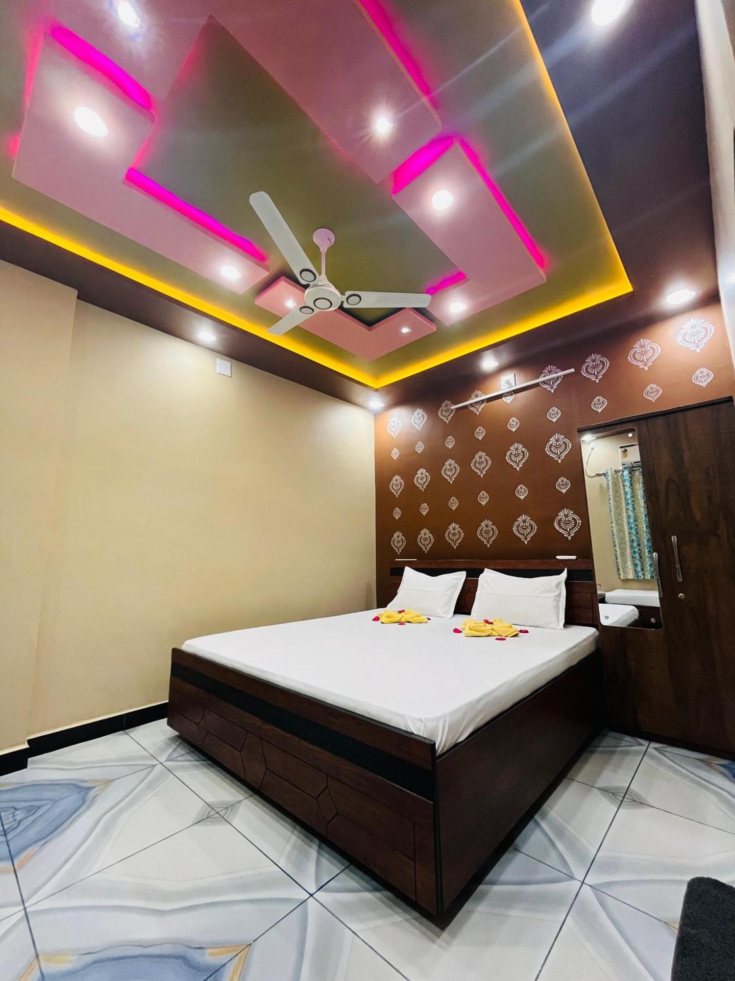 Kamdhenu Home Stay Garudeshwar Ngoại thất bức ảnh