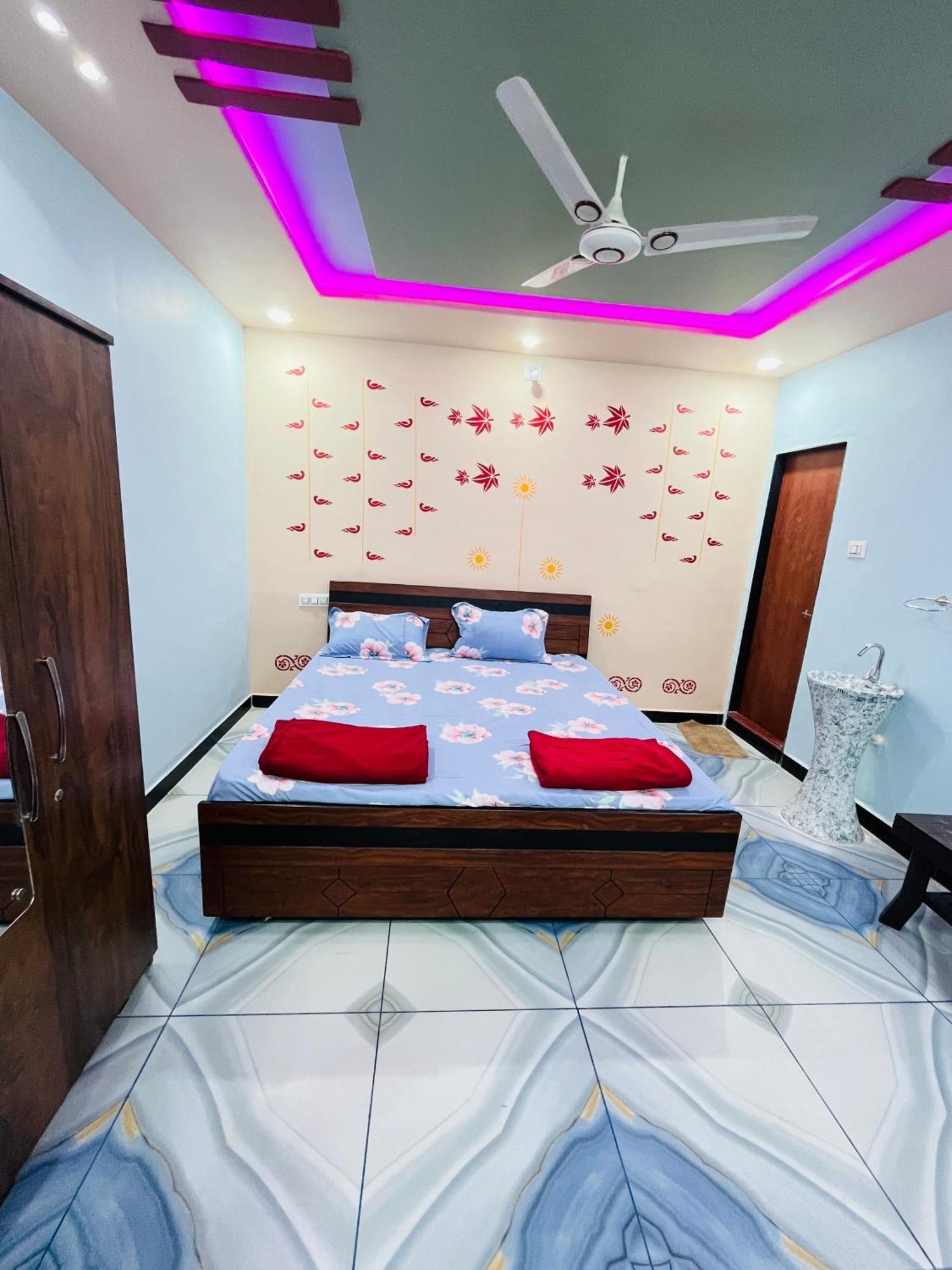 Kamdhenu Home Stay Garudeshwar Ngoại thất bức ảnh