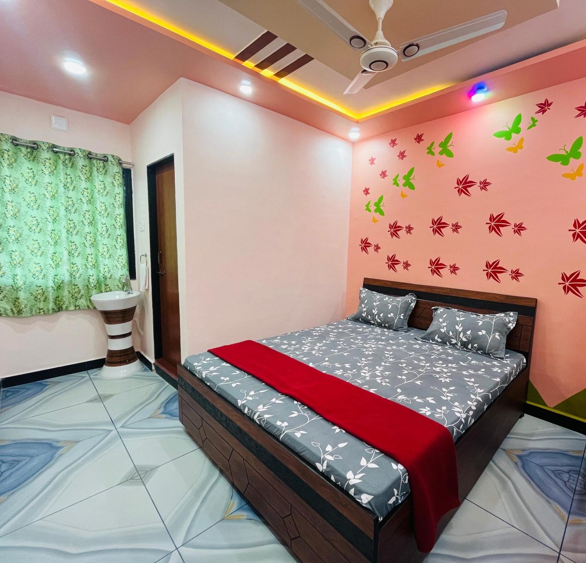 Kamdhenu Home Stay Garudeshwar Ngoại thất bức ảnh